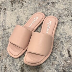 Matisse Blush Slide Sandals in Soft Pink